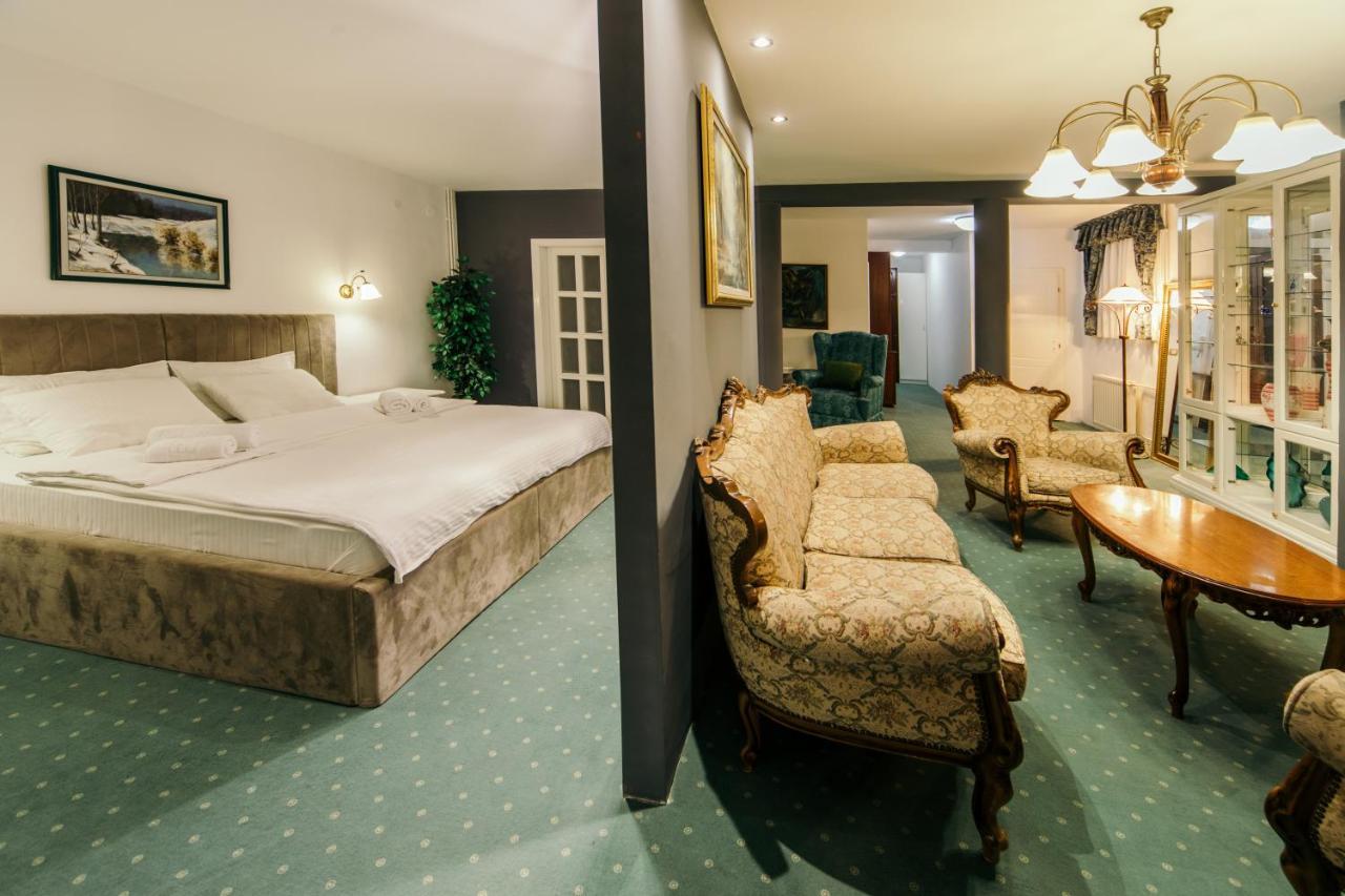 Garni Hotel President De Luxe Kragujevac Buitenkant foto