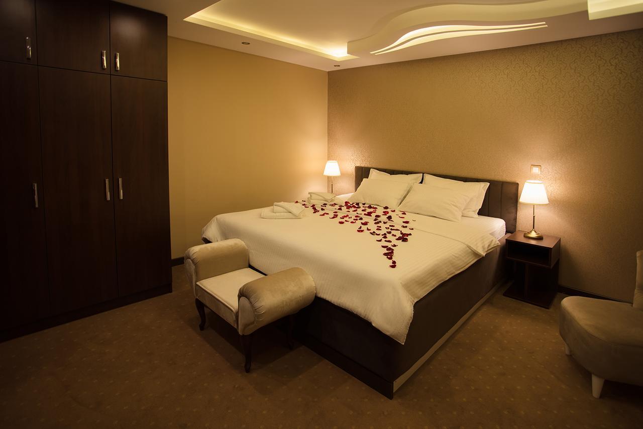 Garni Hotel President De Luxe Kragujevac Buitenkant foto