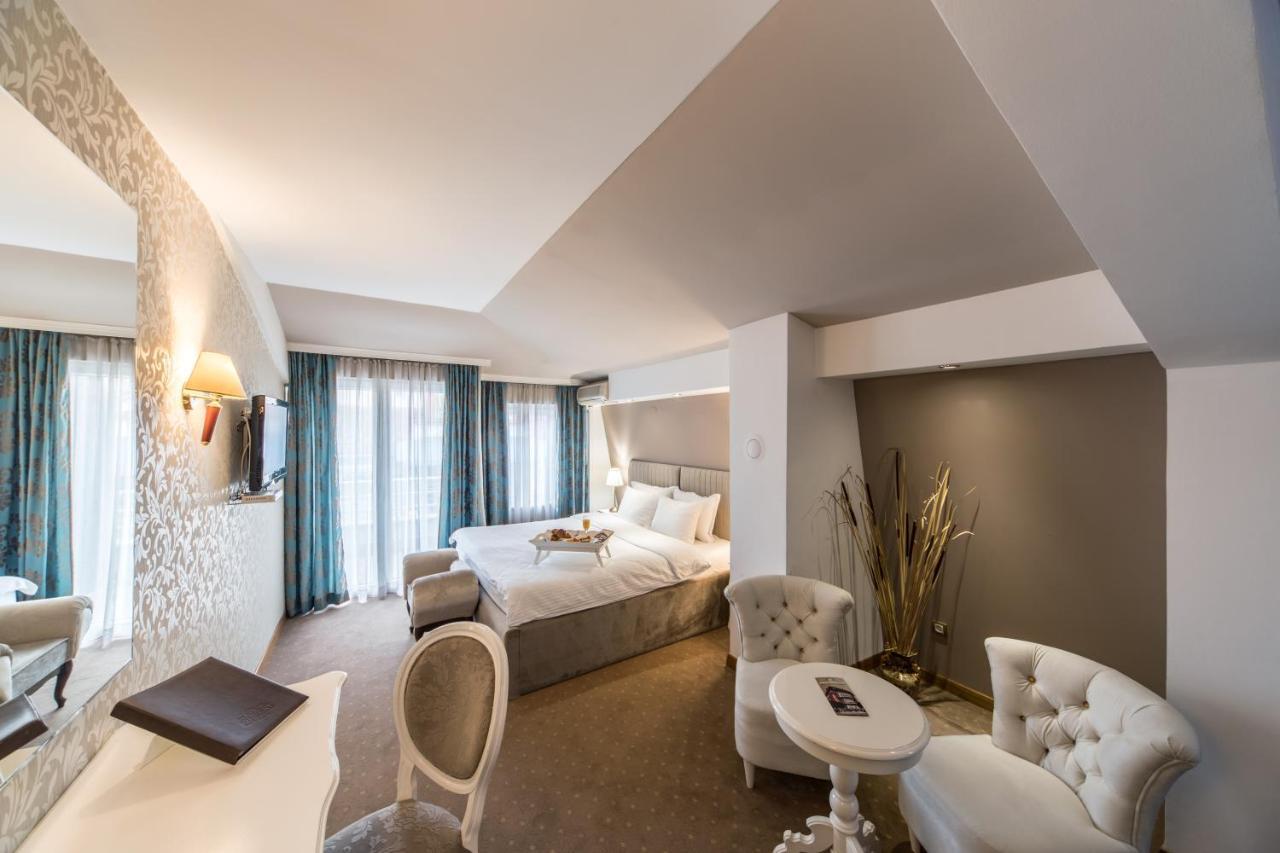 Garni Hotel President De Luxe Kragujevac Buitenkant foto