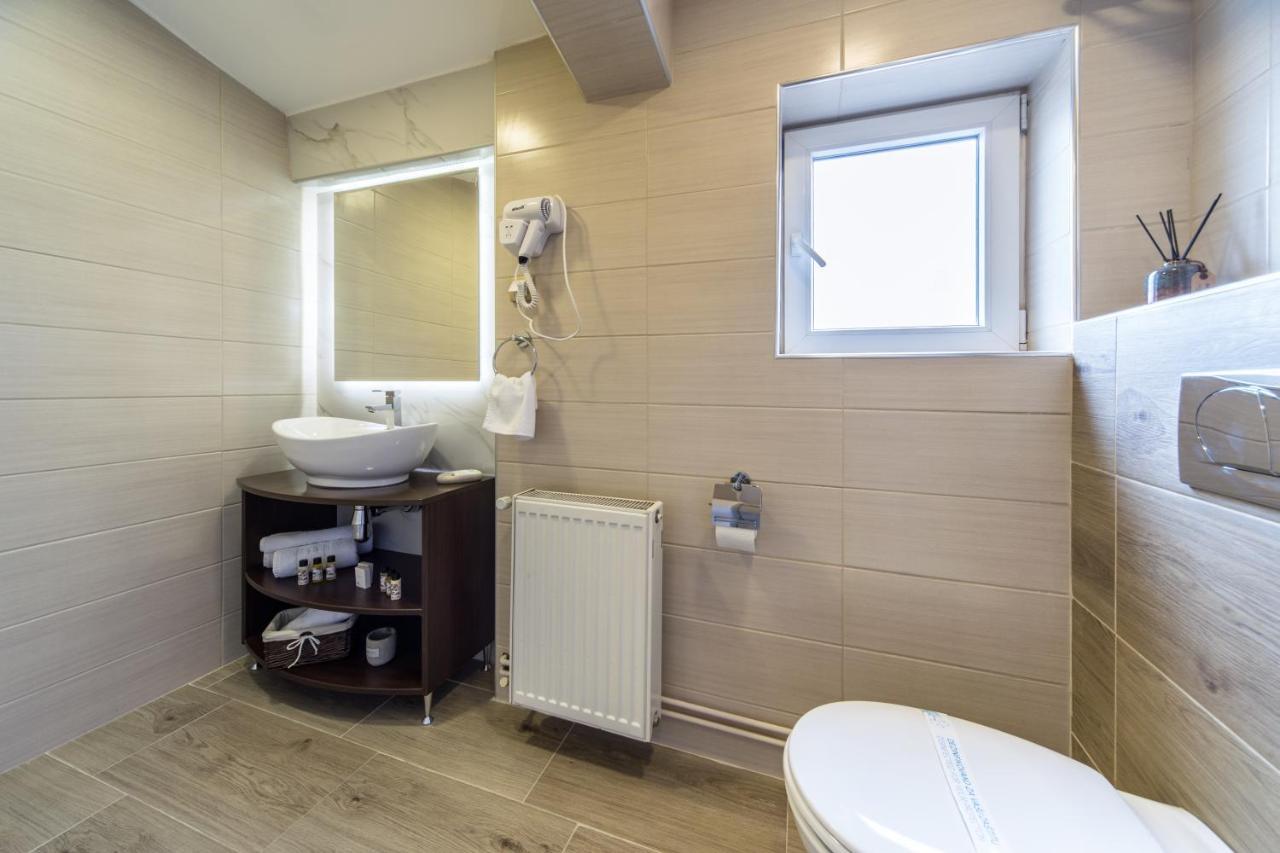 Garni Hotel President De Luxe Kragujevac Buitenkant foto