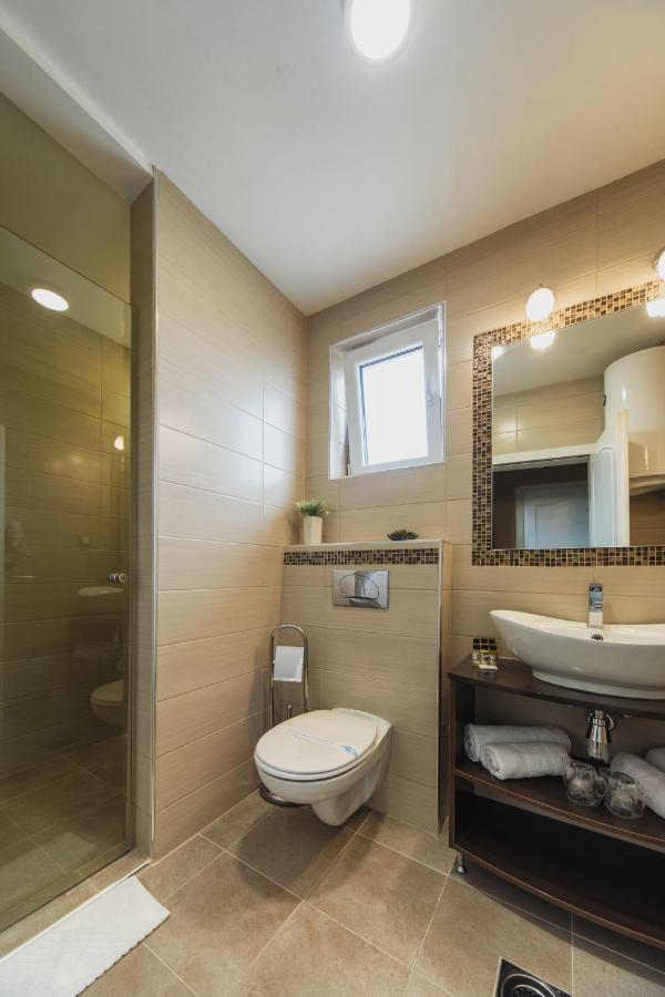 Garni Hotel President De Luxe Kragujevac Buitenkant foto